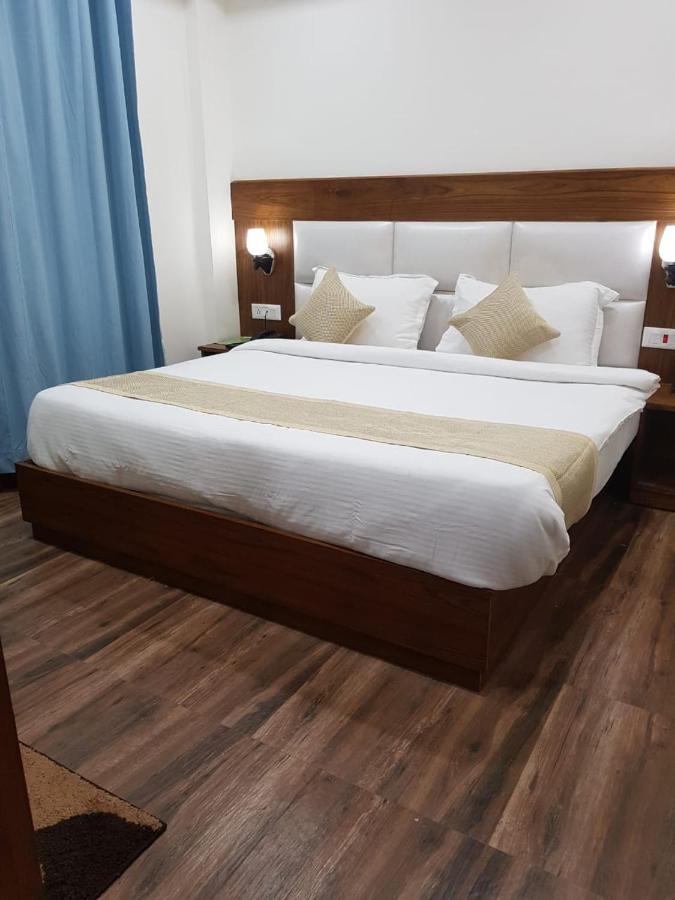 Hotel The Paal シムラー エクステリア 写真